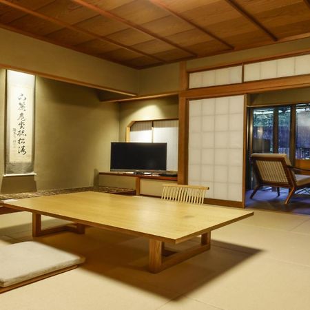 Yoshidaya Sannoukaku Hotel Kaga  Buitenkant foto