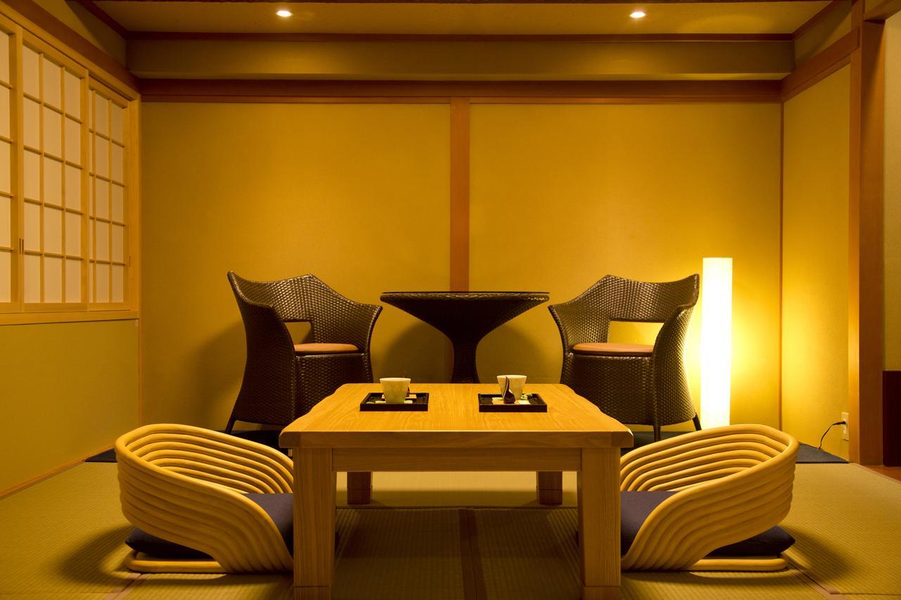 Yoshidaya Sannoukaku Hotel Kaga  Buitenkant foto